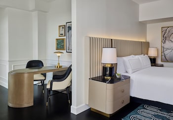 Suite, 1 King Bed