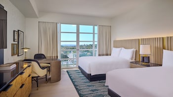 Premier Room, 2 Queen Beds, Accessible (Mobility, Roll-In Shower)