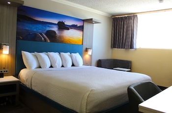 Standard Room, 1 King Bed, Smoking