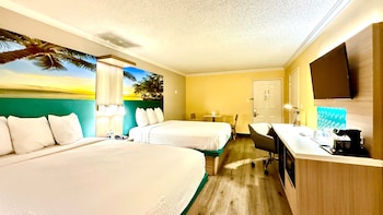 Room, 2 Queen Beds, Refrigerator & Microwave
