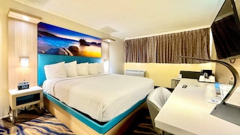 Standard Room, 1 King Bed, Smoking