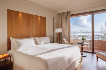 Supreme Room Sea and Cathedral View