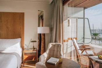 Supreme Room Sea and Cathedral View