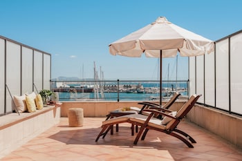 Red Level Mediterranean Supreme Solarium