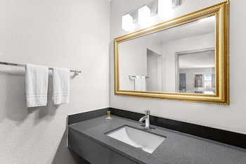 Room, 2 Double Beds, Accessible, Non Smoking (Mobility, Roll-In Shower)