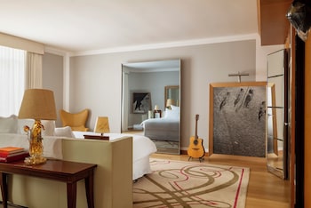 Gallery Suite