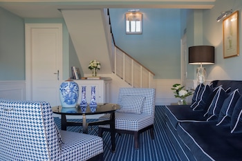 Signature Suite (Signature)