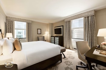 Deluxe Room, 1 King Bed