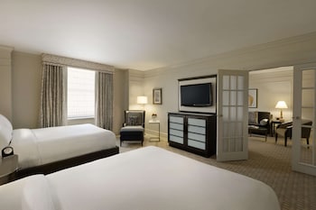 One Bedroom Suite, 2 Queen Beds with Sofa bed