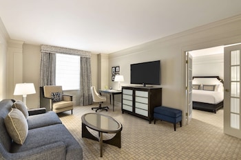 One Bedroom Suite, 1 King Bed with Sofa bed