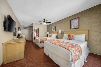 Deluxe Room, 2 Queen Beds