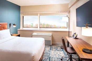 Deluxe Room, 1 King Bed