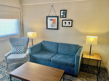 Suite, 1 King Bed with Sofa bed