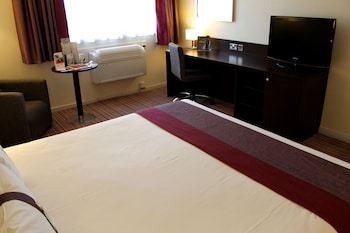 Standard Room, 1 Queen Bed