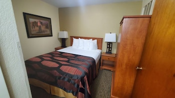 Suite, 2 Queen Beds, Non Smoking, Refrigerator & Microwave