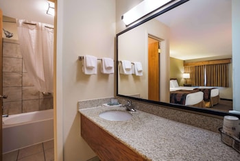 Standard Room, 2 Queen Beds, Non Smoking, Refrigerator & Microwave