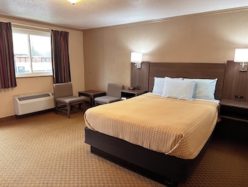 Single Queen Room - No pets