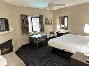 King Bed Deluxe - No Pets