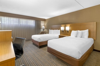 Standard Room, 2 Double Beds, Non Smoking, Refrigerator & Microwave
