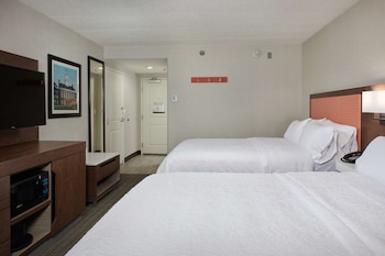 Room, 2 Queen Beds, Microwave