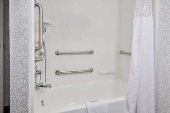Room, 1 King Bed, Mobility Accessible, Microwave