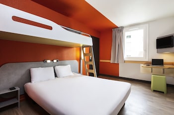 Triple Room, Multiple Beds