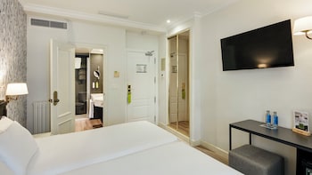 Classic Twin Room