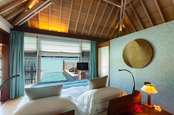 Room, 1 King Bed, Beach View, Overwater (Private Pool)