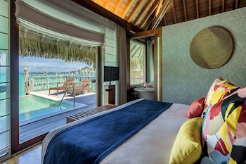 Room, 1 King Bed, Beach View, Overwater (Private Pool)