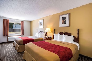 Standard Room, 2 Queen Beds, Non Smoking