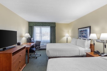 Standard Room, 2 Queen Beds, Non Smoking, Refrigerator & Microwave