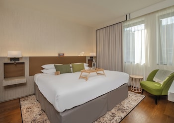 Suite, 1 King Bed