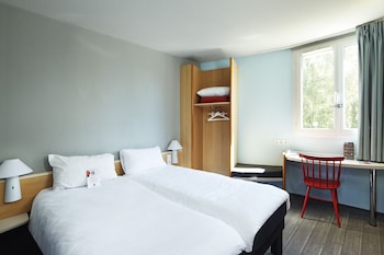 Standard Room, 2 Twin Beds