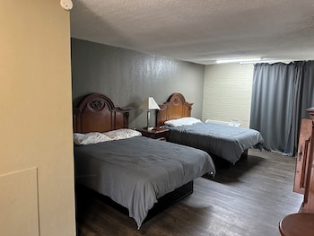 Room, 2 Queen Beds, Non Smoking
