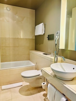 Medium Room (Vintage)