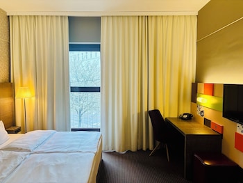 Medium Room (Vintage)