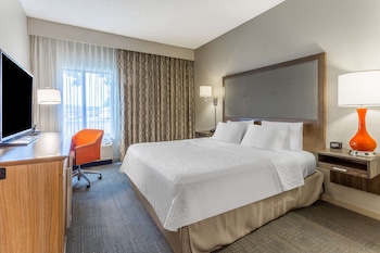 Room, 1 King Bed, Accessible, Non Smoking (Mobility & Hearing, Roll-in Shower)