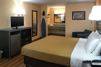 Standard Room, 1 King Bed, Non Smoking