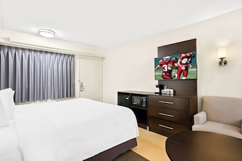 Superior Room, 1 King Bed (Smoke Free)