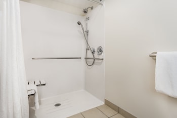 Standard Room, 1 King Bed, Accessible (Communications Accessible)