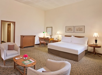 Room (Heritage)