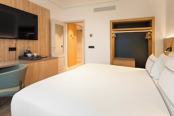 Melia Room
