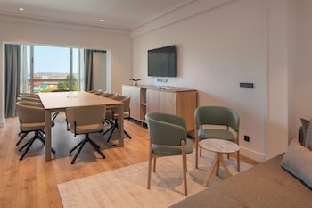 Grand Suite, The Level (2+2)