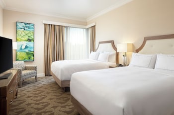 Premium Suite, 2 Queen Beds, Accessible (Hearing)