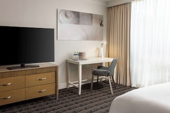 Room, 2 Queen Beds, Accessible (Mobility, 3x3 Shower)