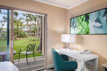 Room, 2 QUEEN BEDS BALCONY GARDEN VIEW WITH EXTERIOR ENTRANCE