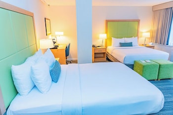 Studio Suite, 2 Queen Beds, Kitchenette