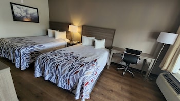 Deluxe Room, 2 Double Beds (Smoke Free)