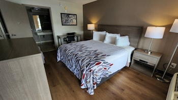 Superior Room, 1 King Bed (Smoke Free)