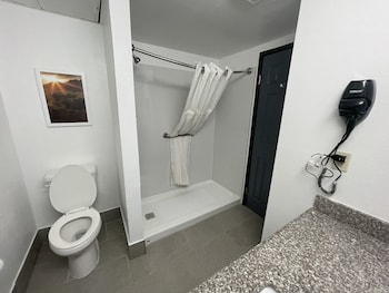 Standard Room, 2 Queen Beds, Non Smoking